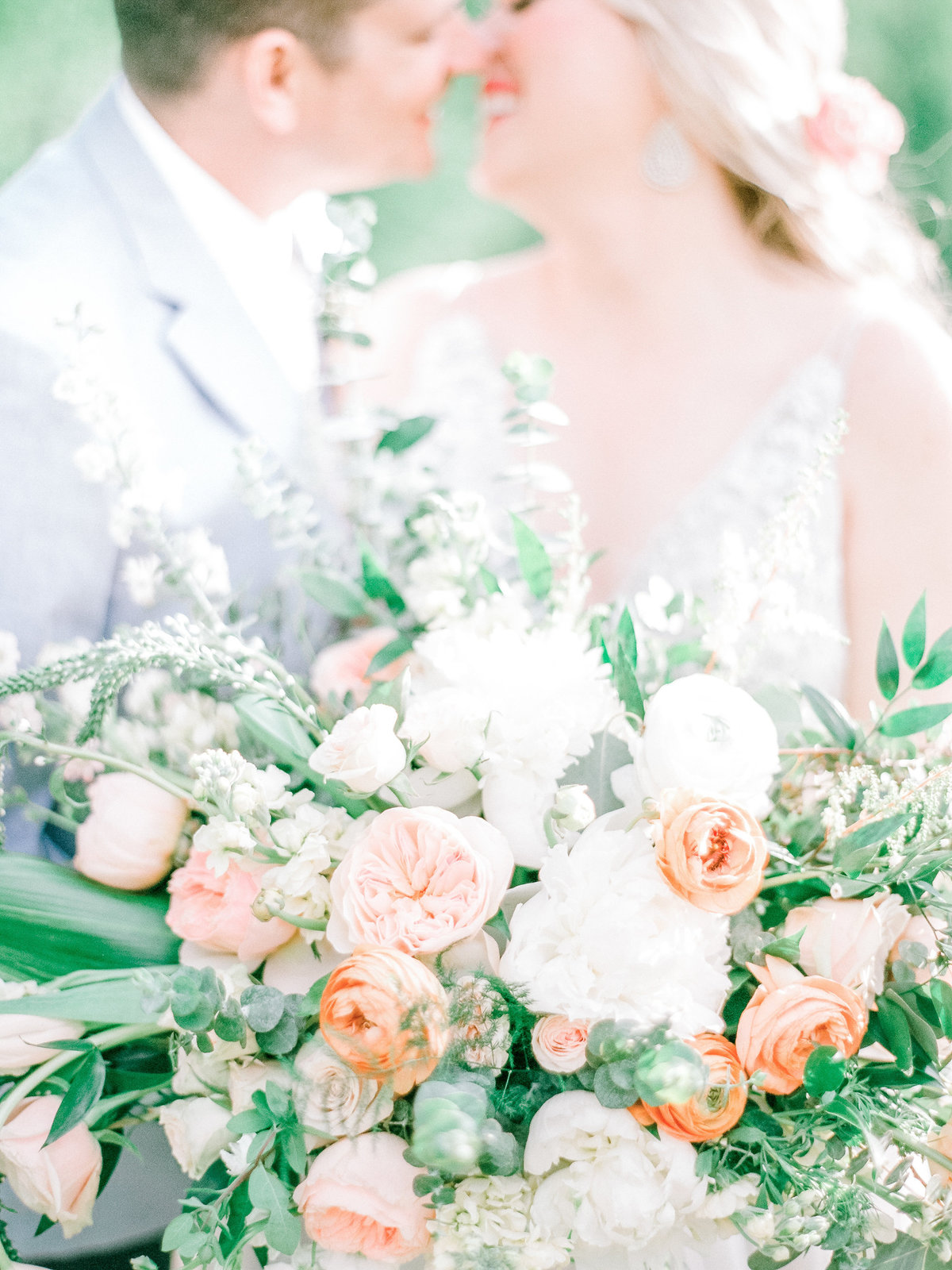 Wedding photographer in Crystal Mountain