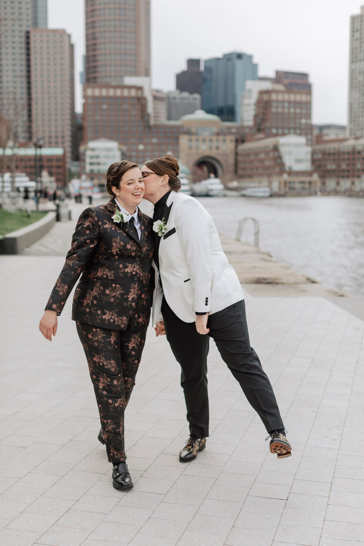 Lena Mirisola Photography Boston Massachusetts East Coast New England Wedding Engagement Photographer Inclusive Luxury LGBTQ Friendly ICA-Museum-Gay-Wedding-Lena-Mirisola-Boston-034