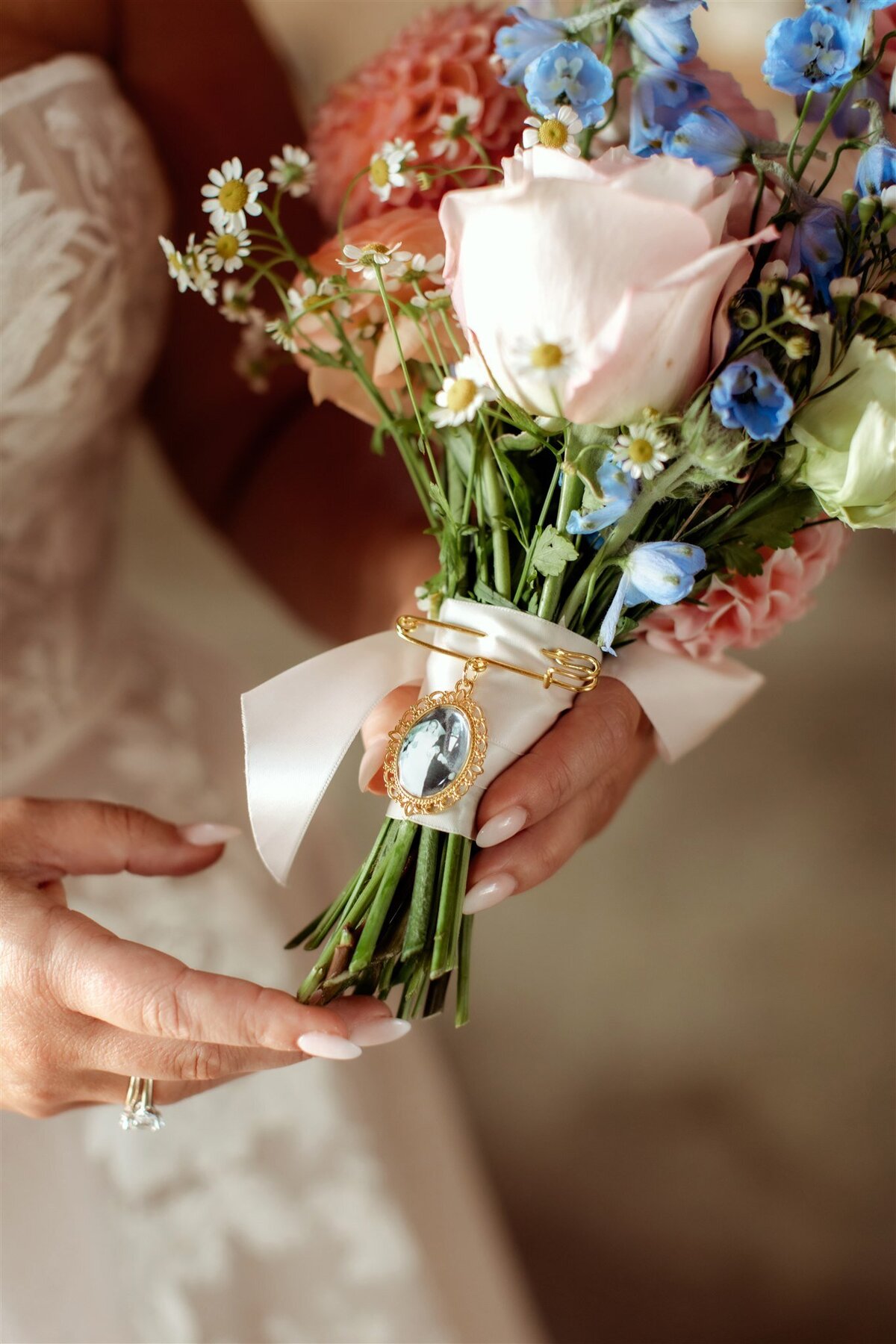 wedding-bouquet-charm
