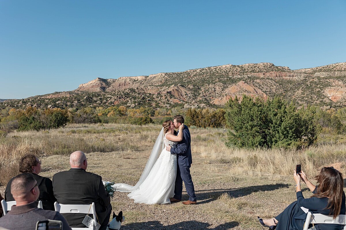 palo-duro-canyon-texas-wedding-photos-romantic-bridal-portrait-in-canyon-wedding