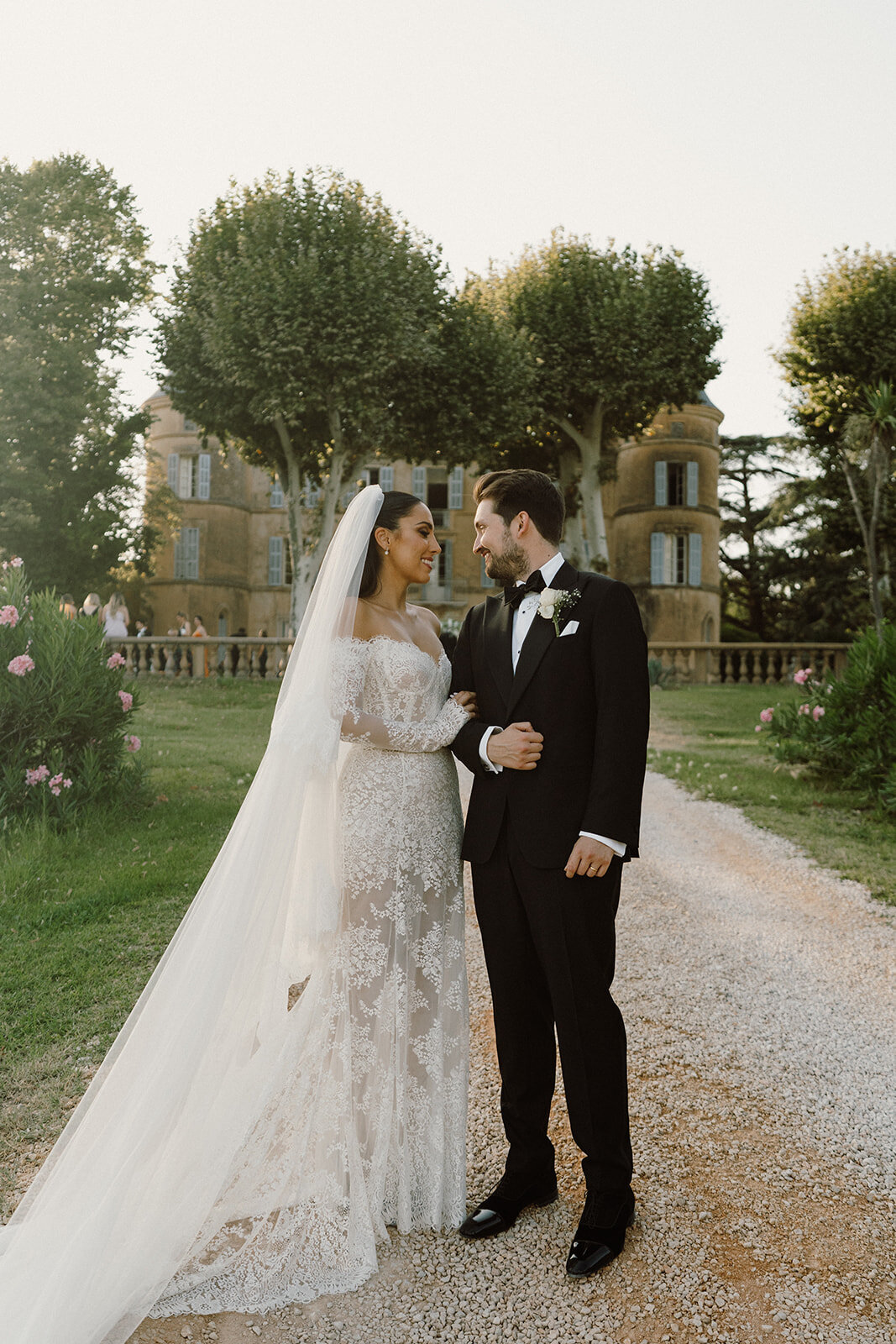 Sharzad & Sam - Chateau Robernier-129