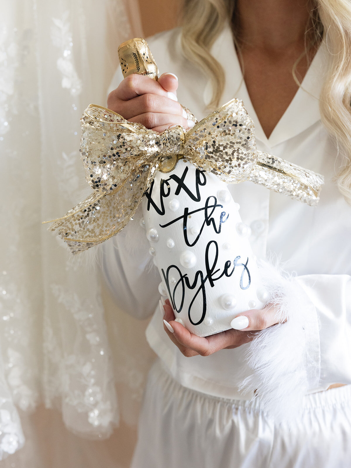 2025-10-11_DykesWeddingPreviews_MollyMurphyPhotography-8