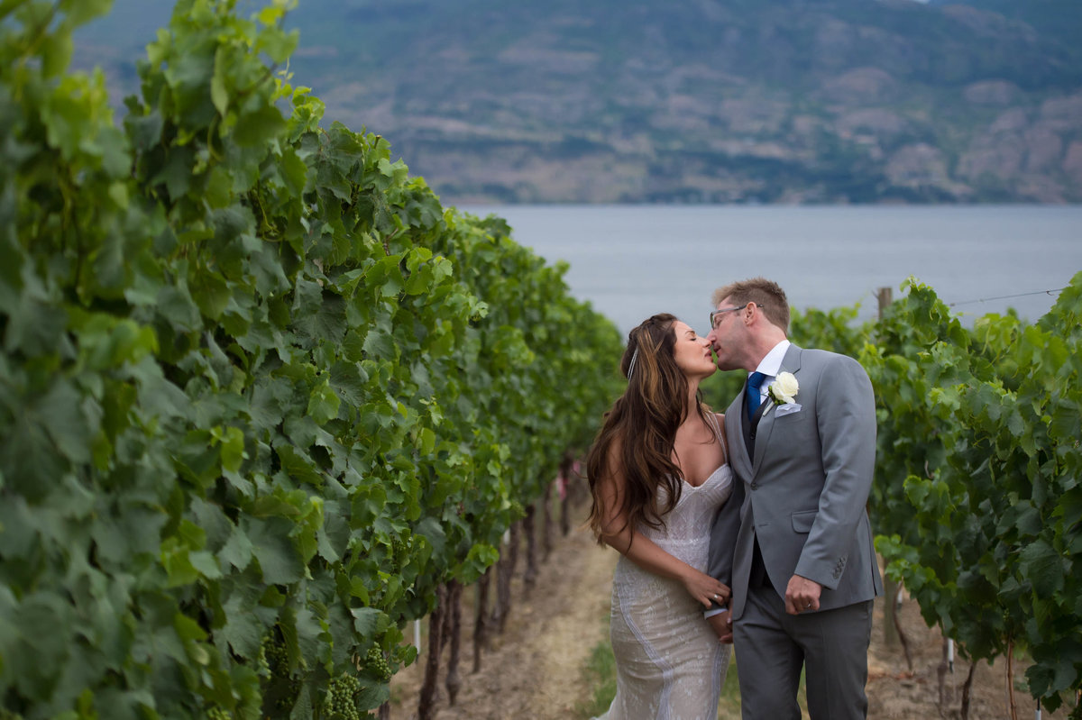 Kelowna Wedding Photography Suzanne Le Stage-8