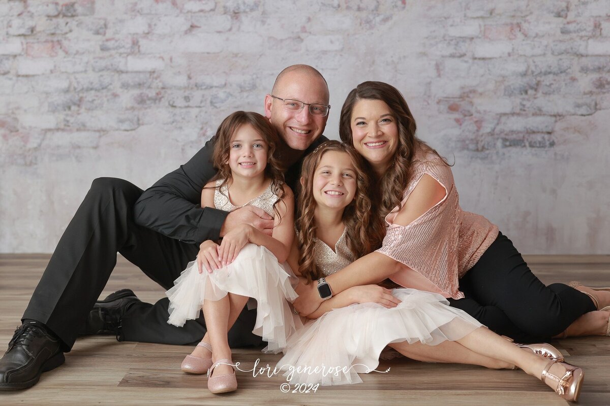 lehigh-valley-photographer-lori-generose-lg-photography-birthday-milestone-girls-sisters-family-allentown-pa