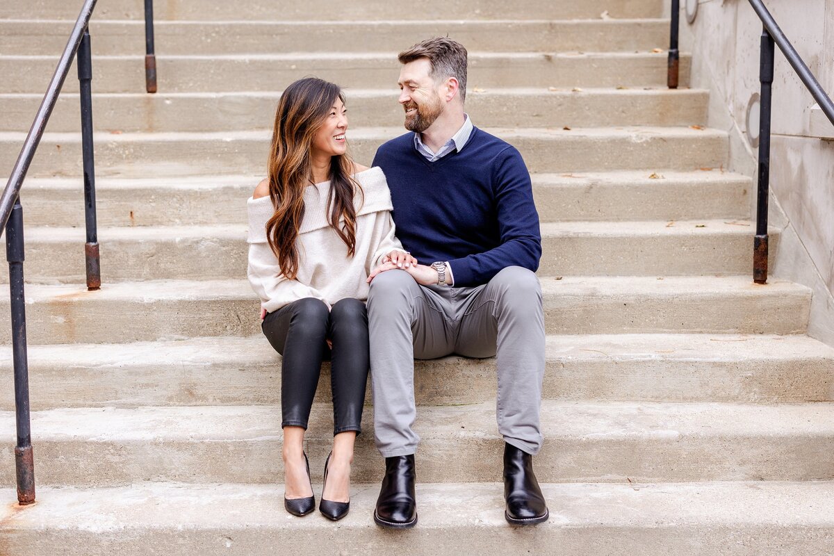 downtown-chicago-fall-engagement-session-jenna-sean_0020