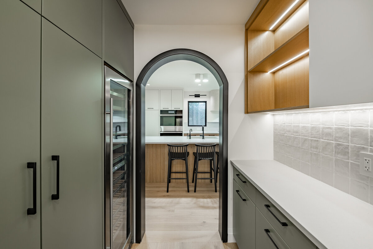 112 E 19th Ave-15