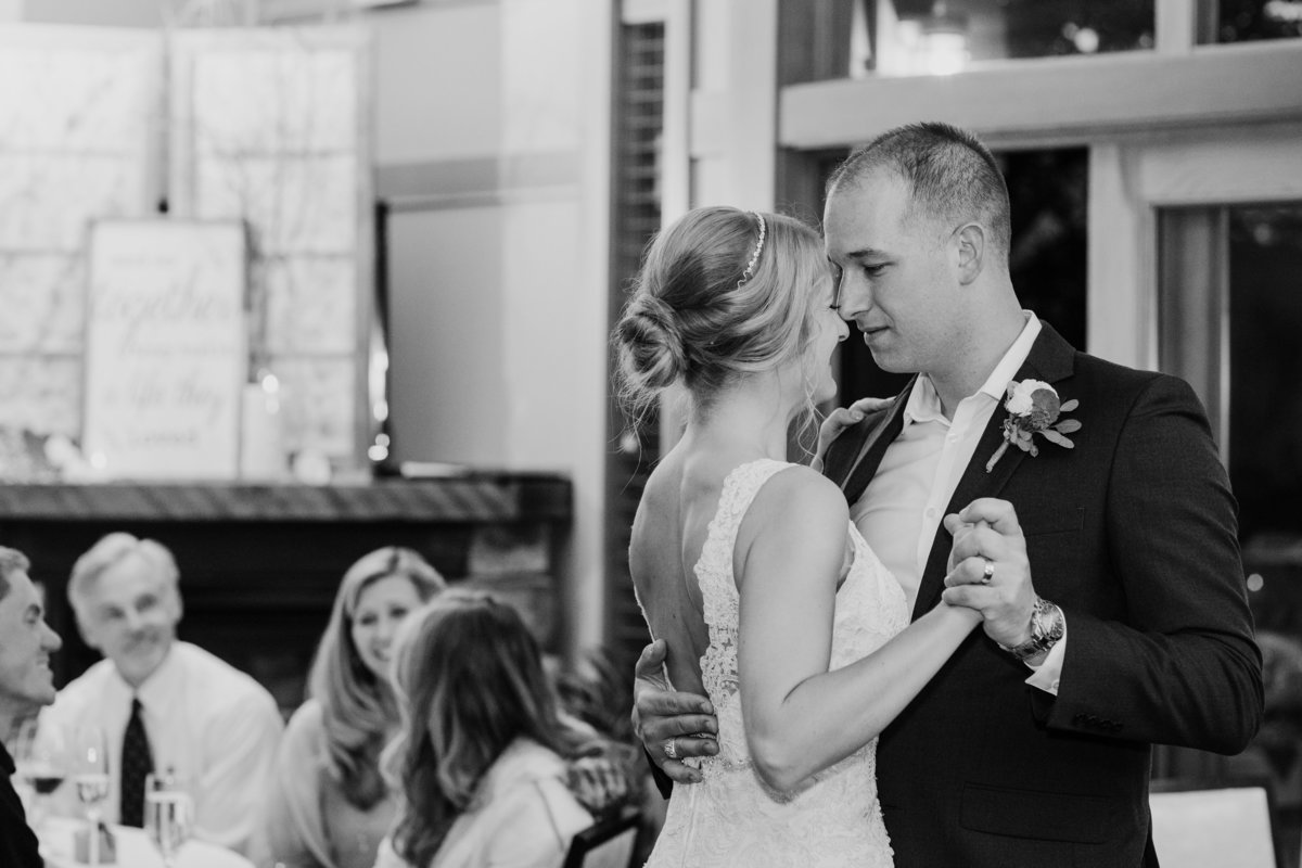 Woodinville-Wedding-Photographer-Willows-Lodge-106