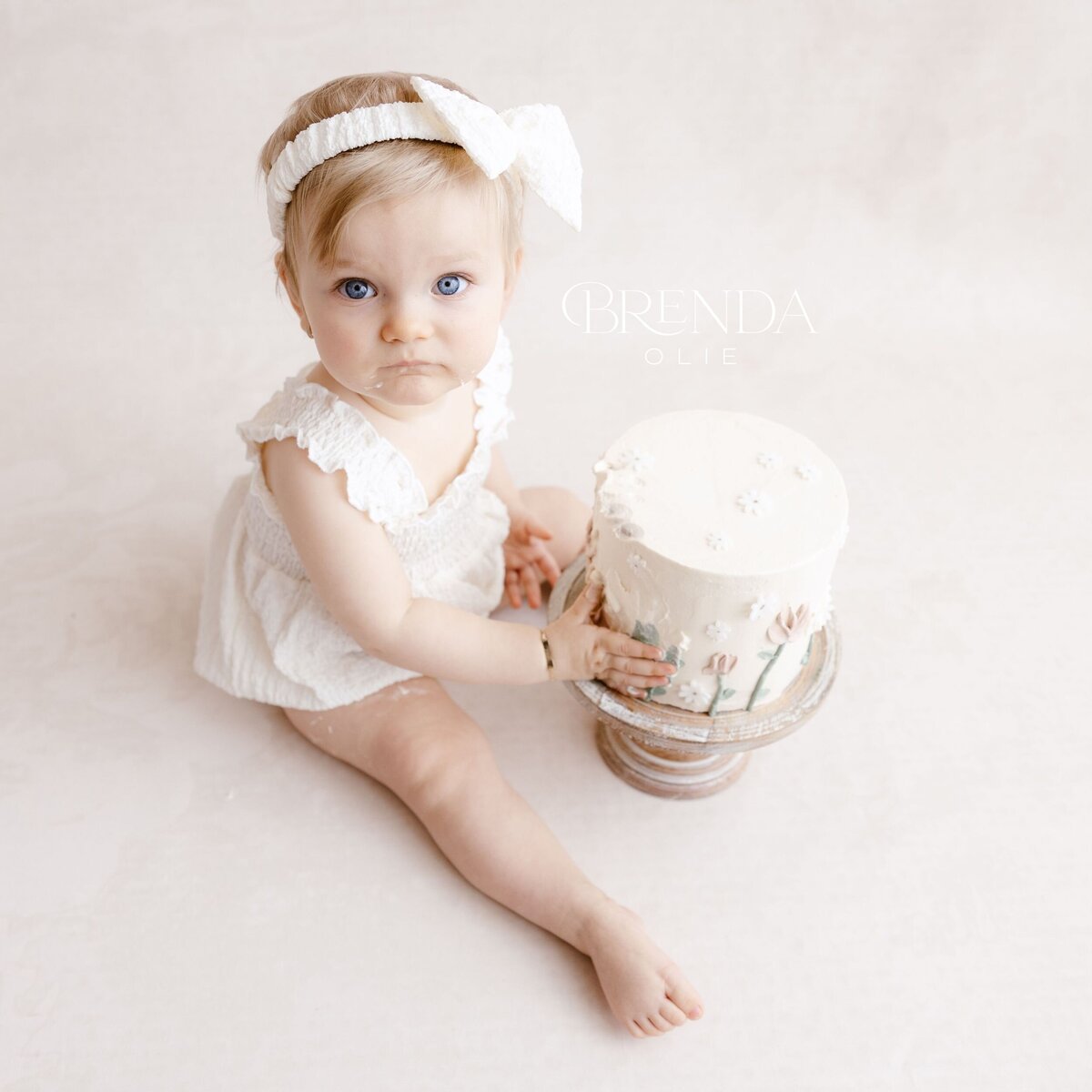 00003brendaolie- cakesmashshoots-