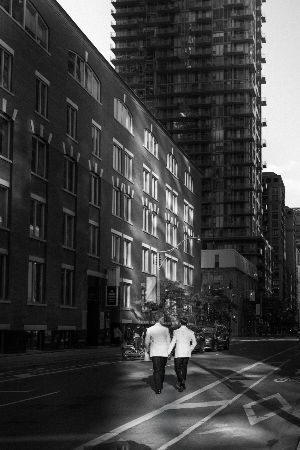 515-Shangri-La-Hotel-Toronto-Canada-Christopher-Edward-Wedding-38