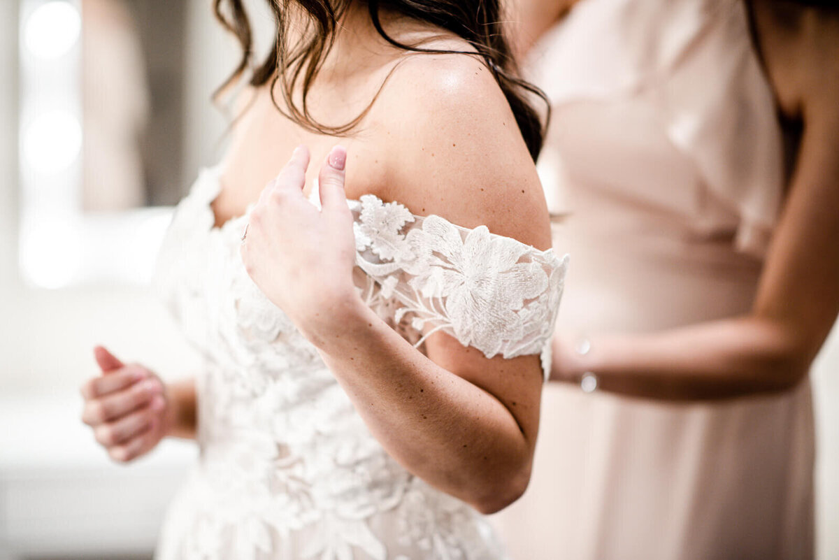 Cleveland-wedding-getting-ready-photo-19