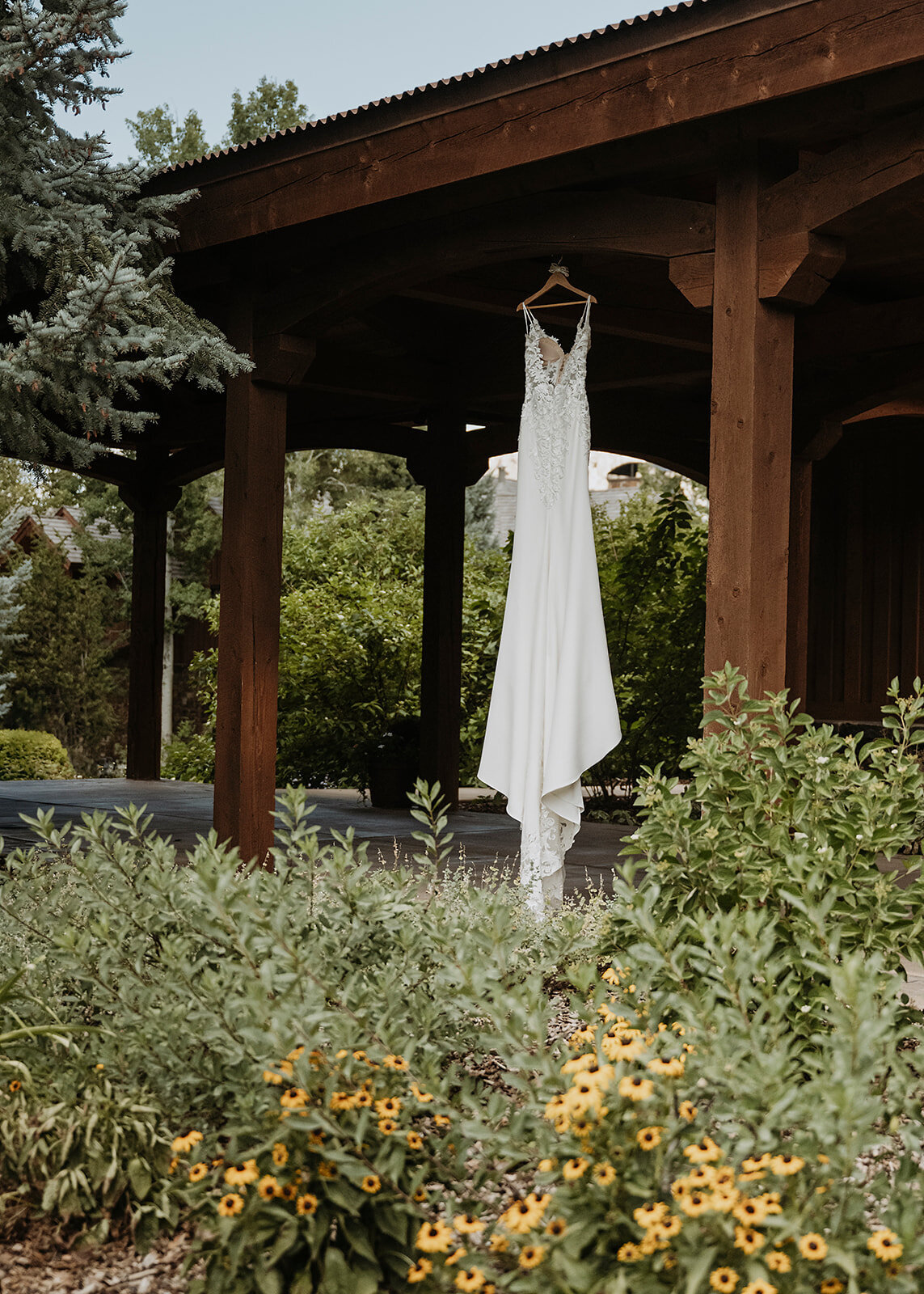 L&R-peeks_SarahHallPhoto-5