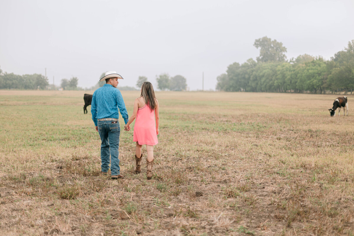 Texas-San-Antonio-Austin-Houston-Wedding-Photographer-Engagement-JL-Farm_0107
