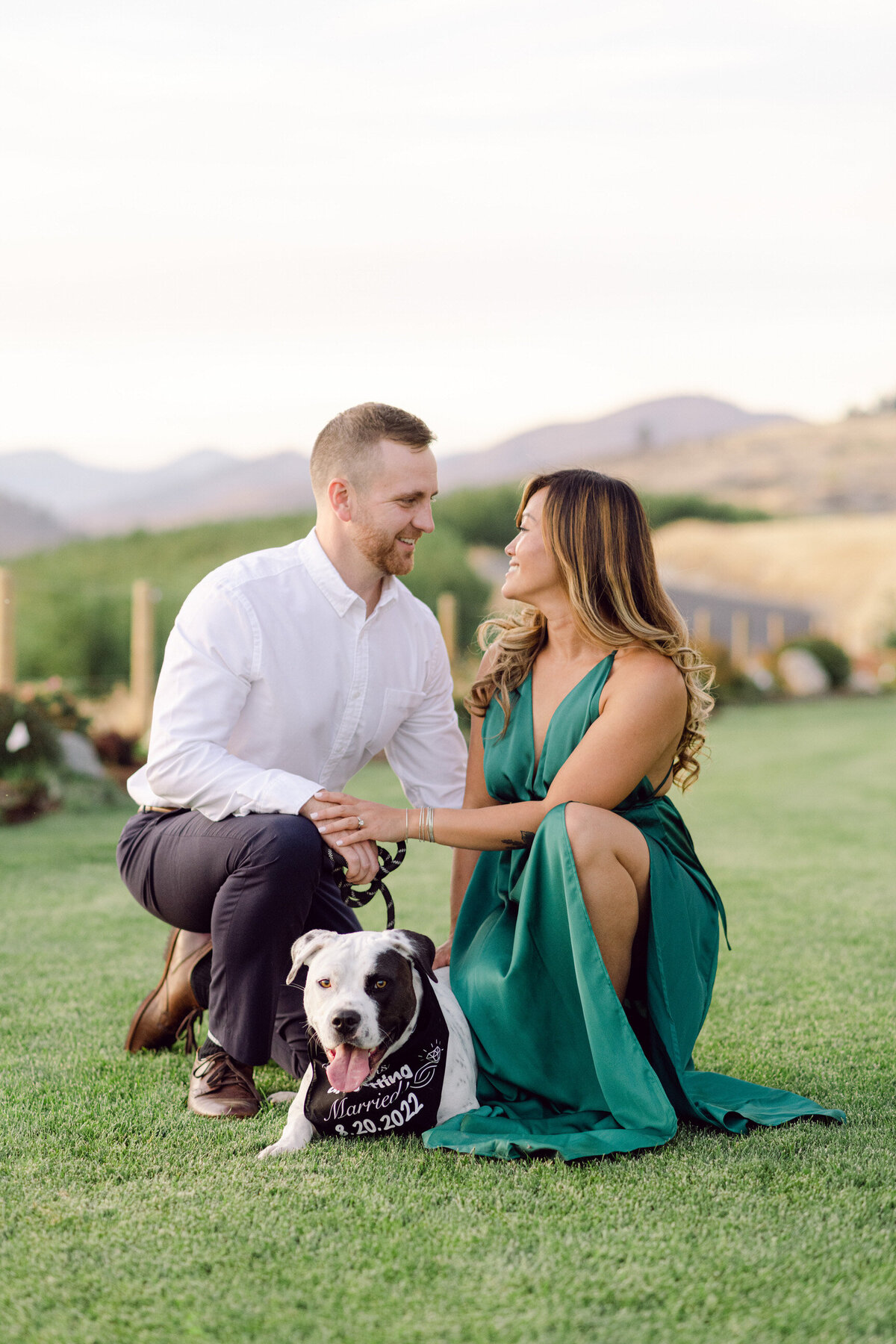 silver-bell-winery-lake-chelan-engagement-83