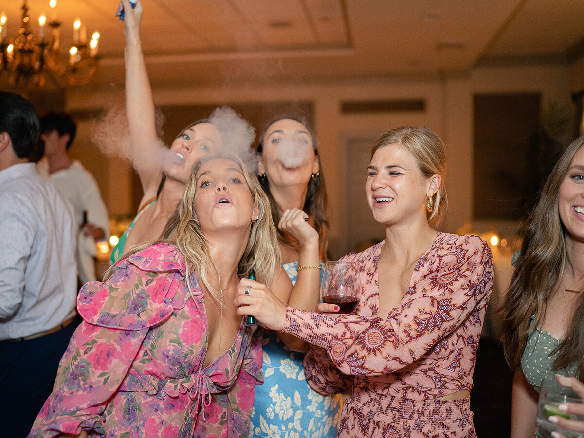 charleston-wedding-photographer-planters-inn-wedding-reception4