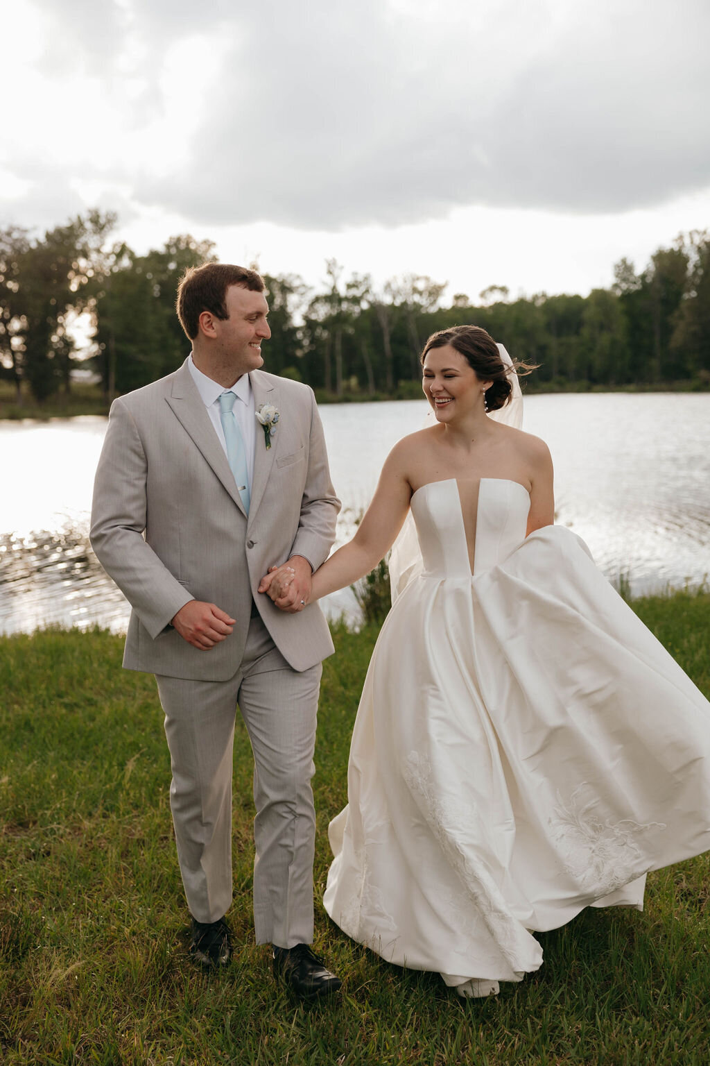 Emily-Hayter-Georgia-Wedding-Photography-Bride-and-Groom7306
