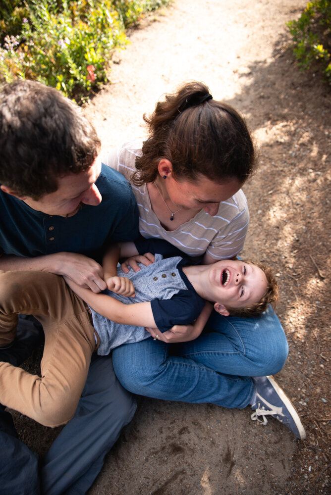 Adventure family photography Tipsoo Lake