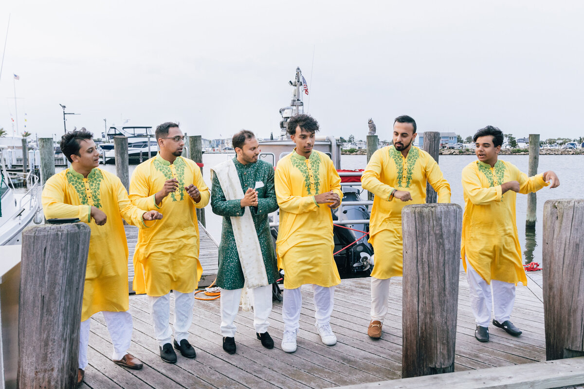 Chicago-wedding-photographers-Maha-Studios-Tasnia-Tanvir-Mehndi-650