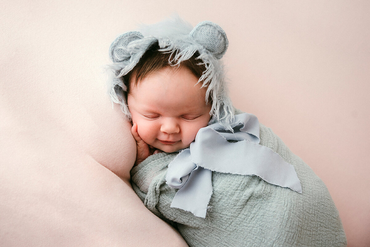 folsom-fine-art-newborn-photographer