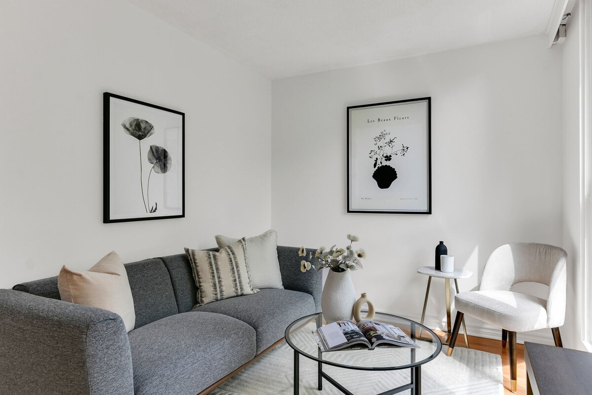 10-web-or-mls-8_003_Living Room