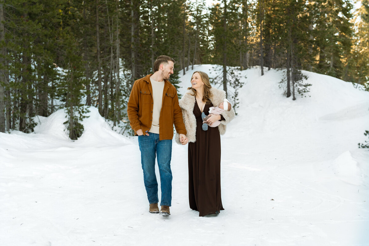 Lake Tahoe-Newborn-Photographer-40