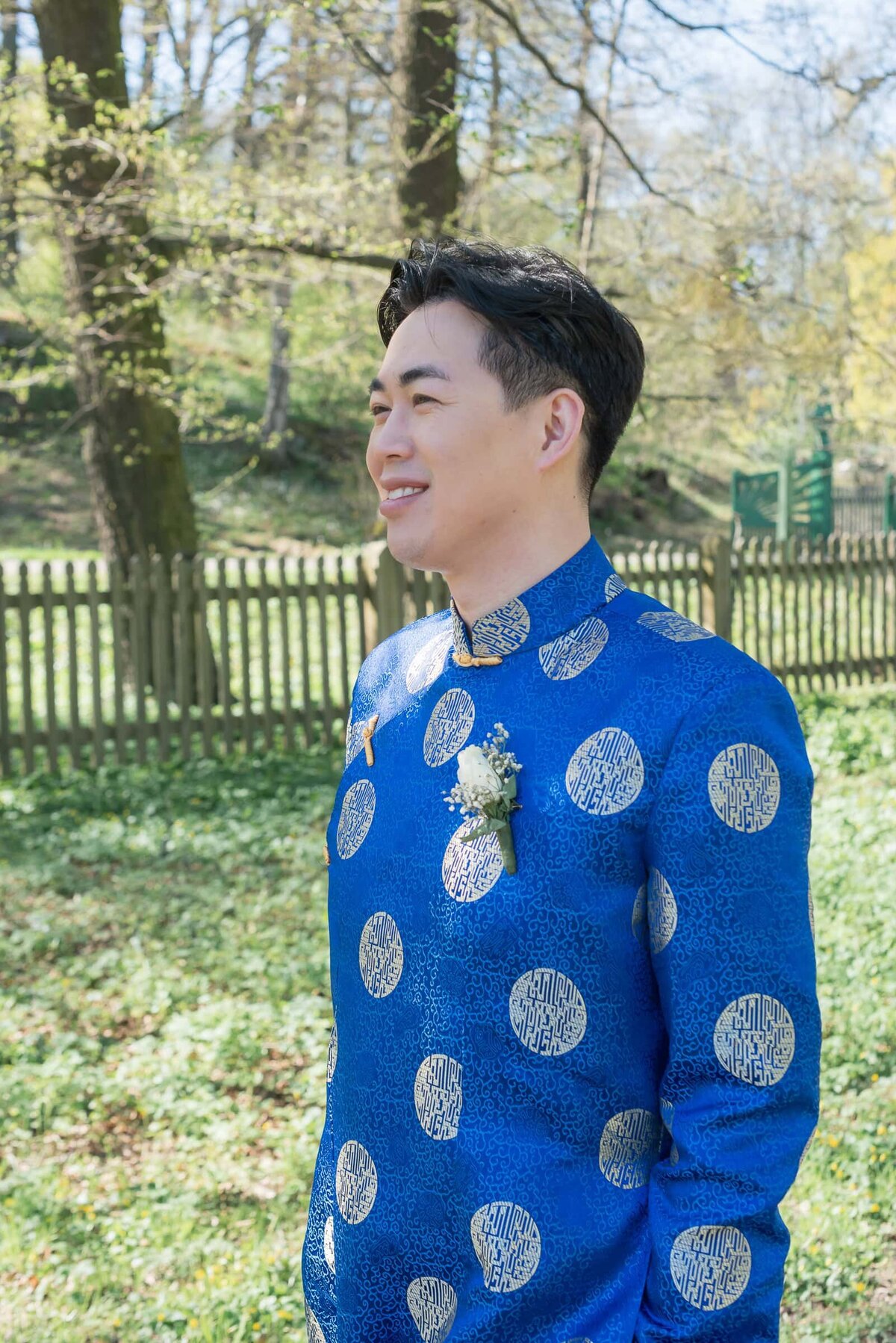 Destination Wedding Photographer Anna Lundgren in Stockholm City Wedding with Ao Dai in Stockholm Sweden_06