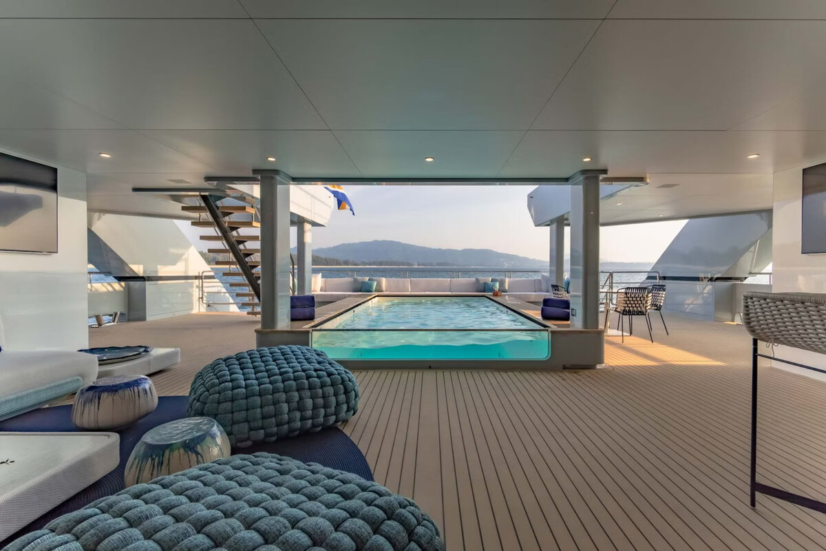 Spacecat Yacht Thailand Charter White Lotus - 1704723163-spacecat-main-deck-2