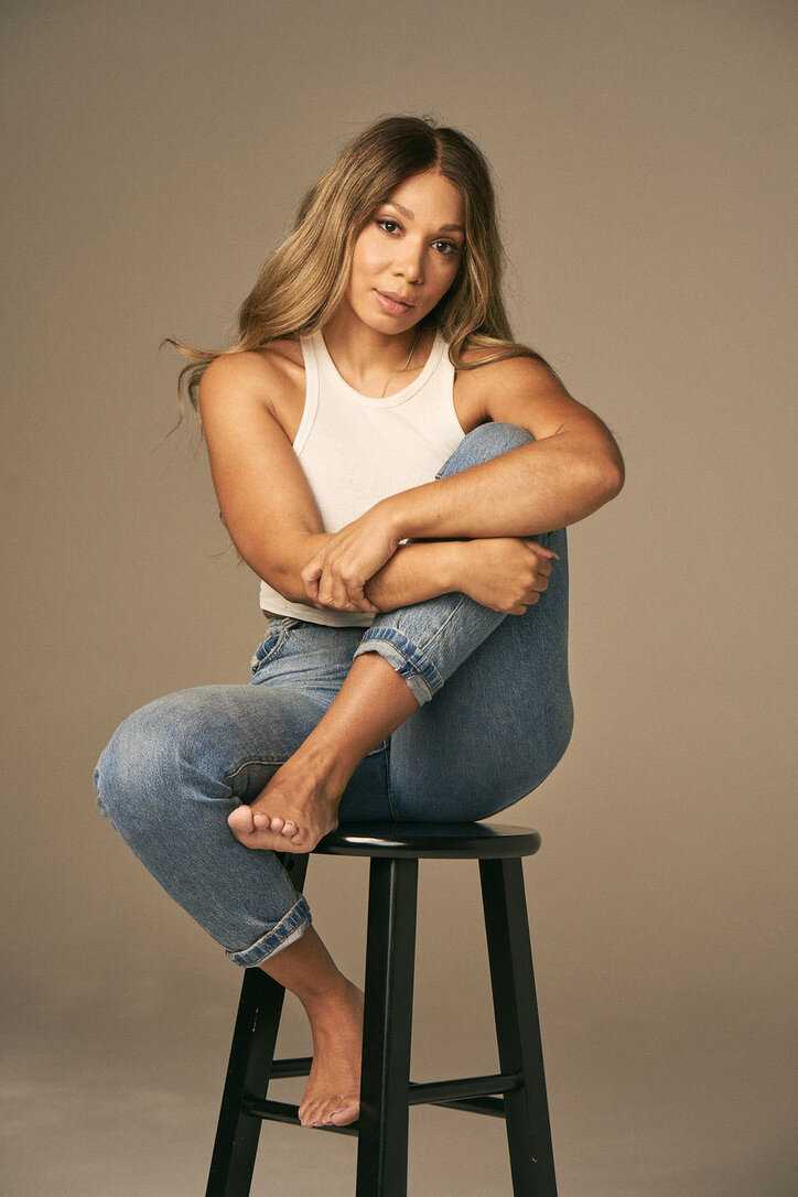 SARAH HOLLIS 2665432