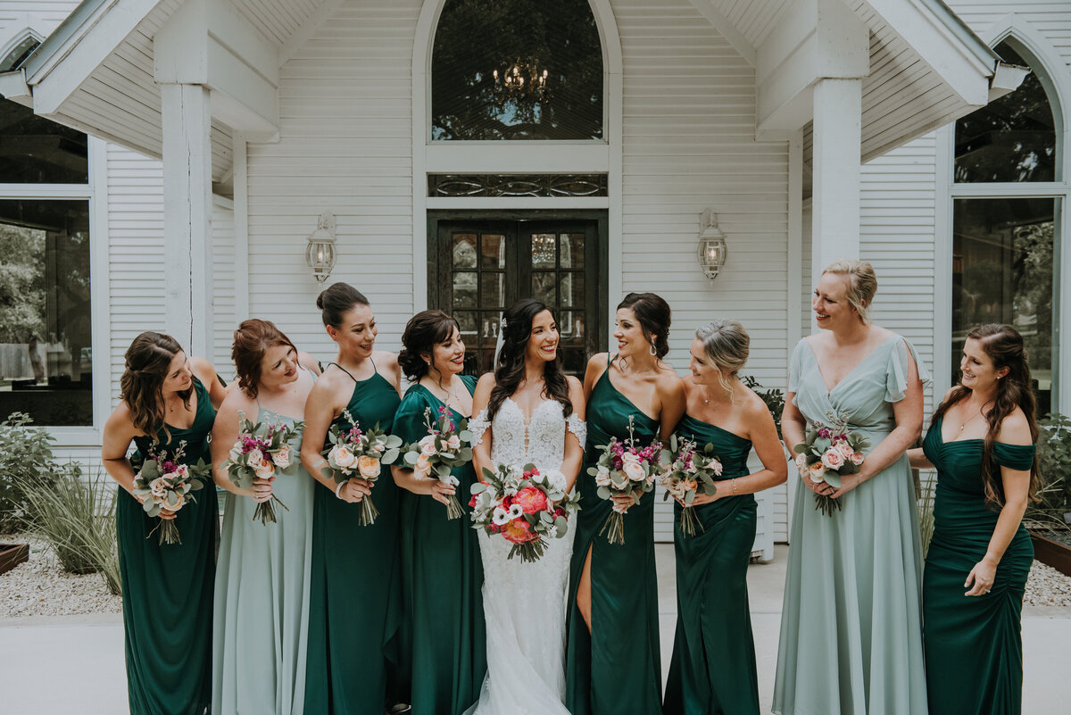 LA_Gruene_Chandlier_Wedding-550