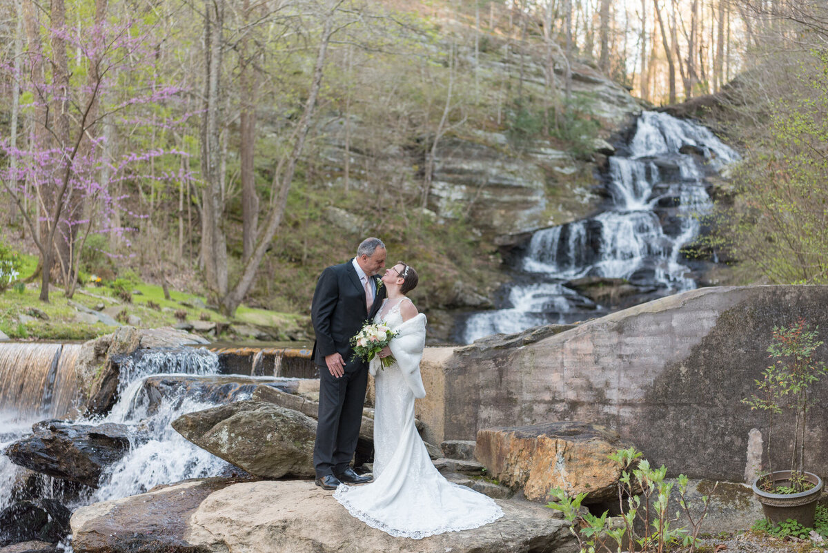 DBrownPhoto-April-Mike-Wedding_06BrideGroom-189