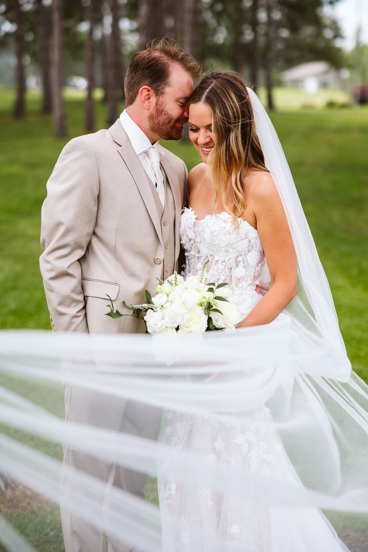 Minnesota-Alyssa Ashley Photography-Holly + Mac wedding-8