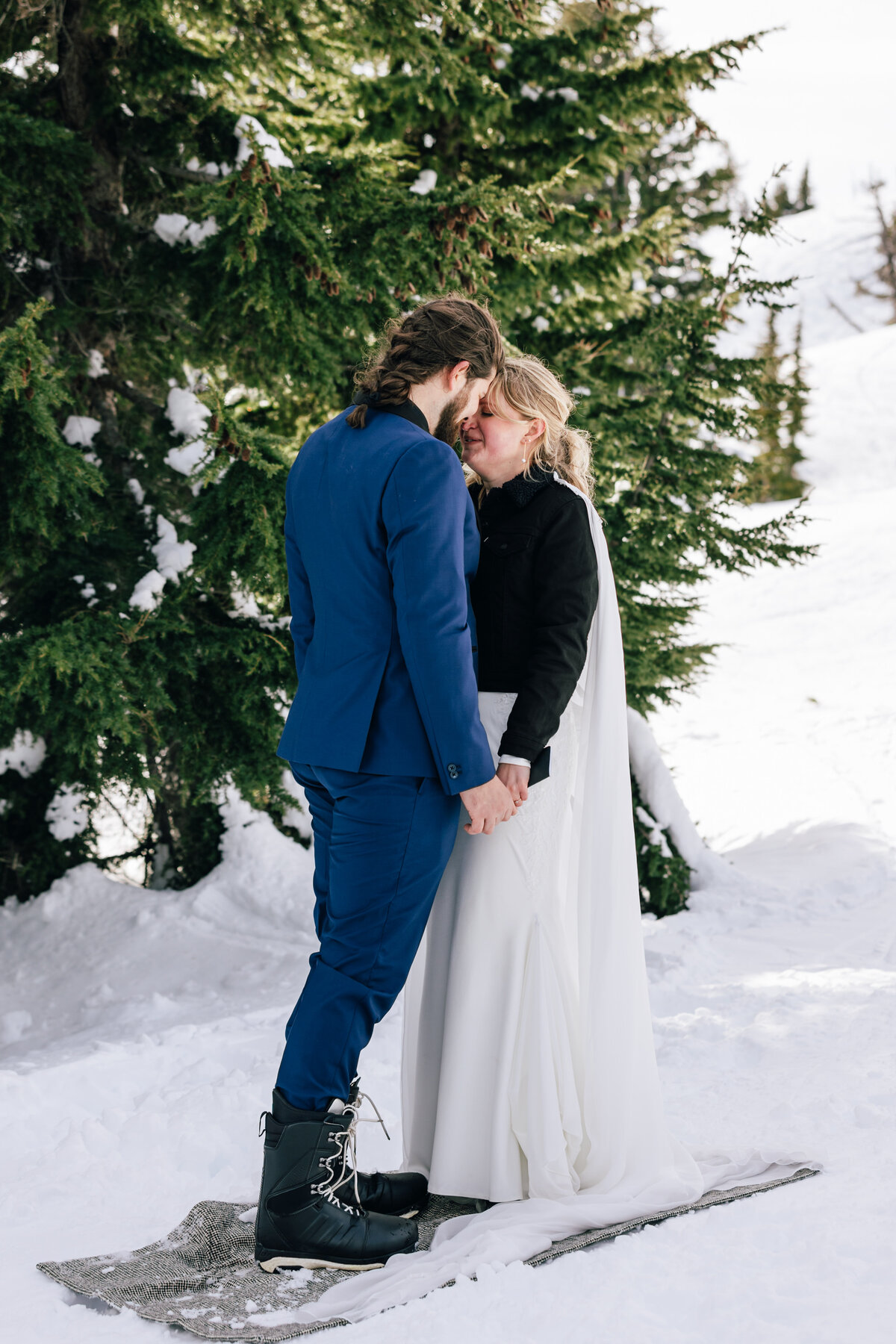 Mt-Hood-Meadows-Oregon-Ski-Elopement-74