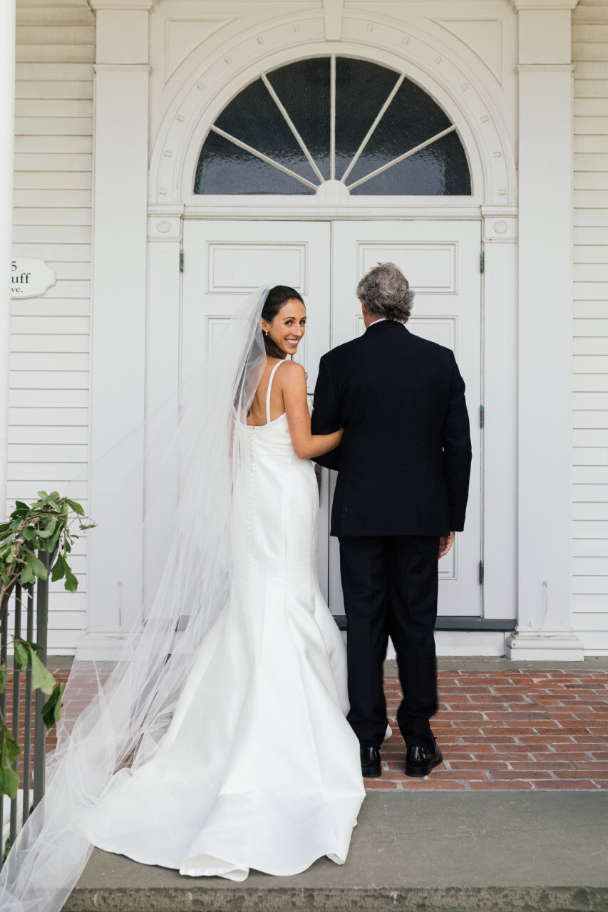 bride-and-dad-at-watch-hill-chapel-jen-strunk-events
