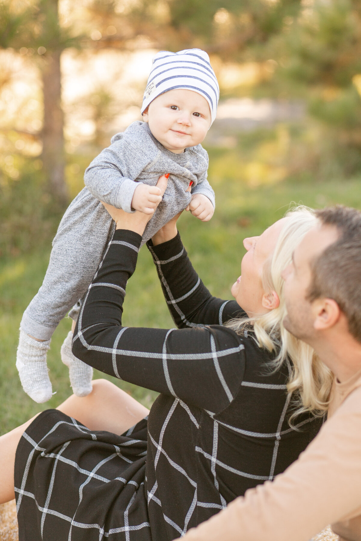 Abby-and-Brandon-Alexandria-MN-Family-Photography-Larson-4