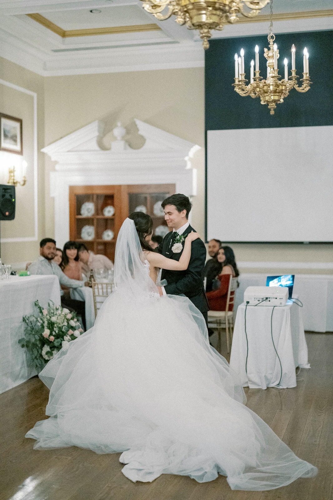 W10-Wedding-St-Michaels-Cathedral-Basilica-Jennifer-and-Anthony-2024-10-19-2500px-1202