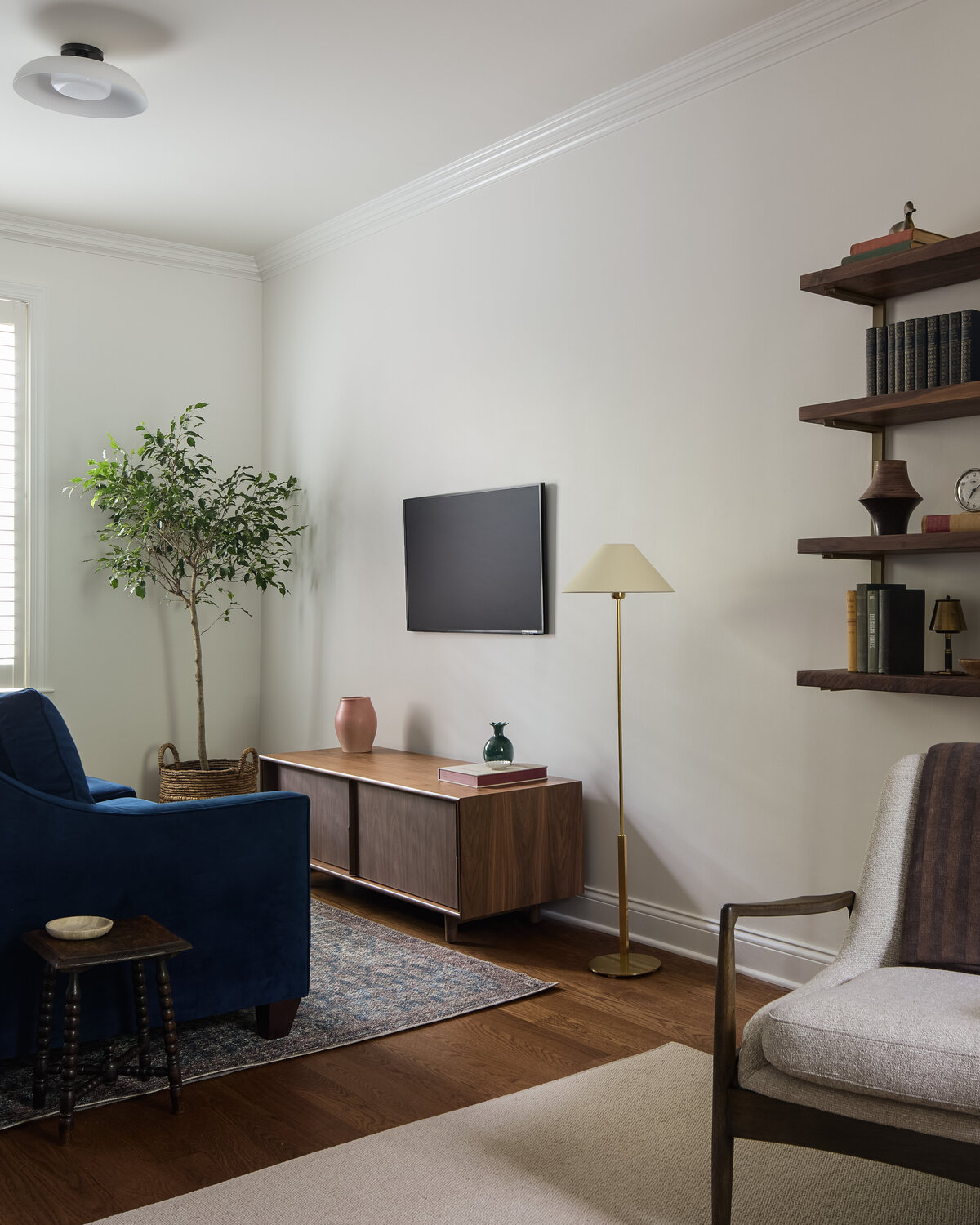 Lincoln Park-Living Room-Sanabria