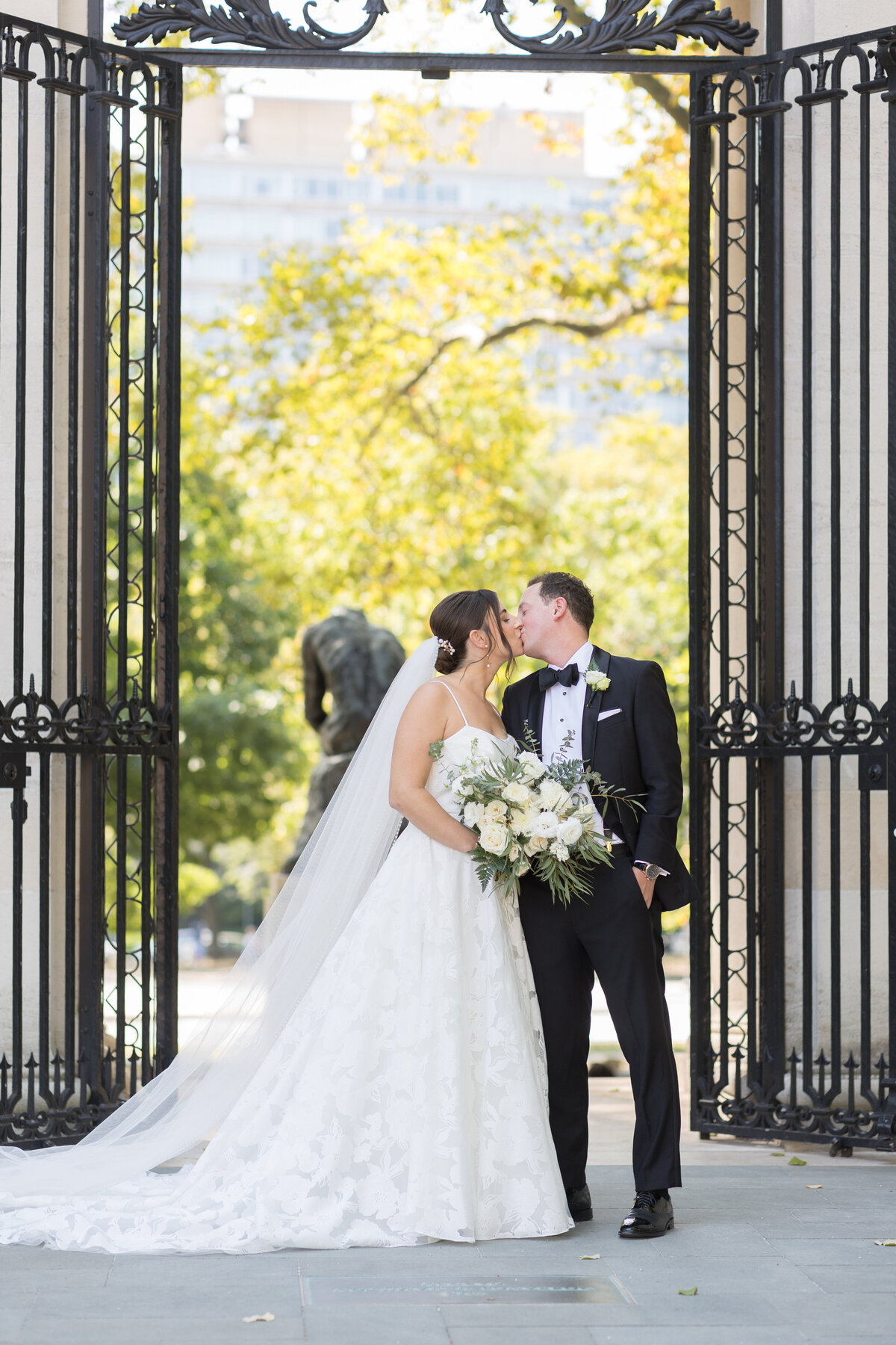 Kimmel Center Wedding_Susan Hennessey Photography_22
