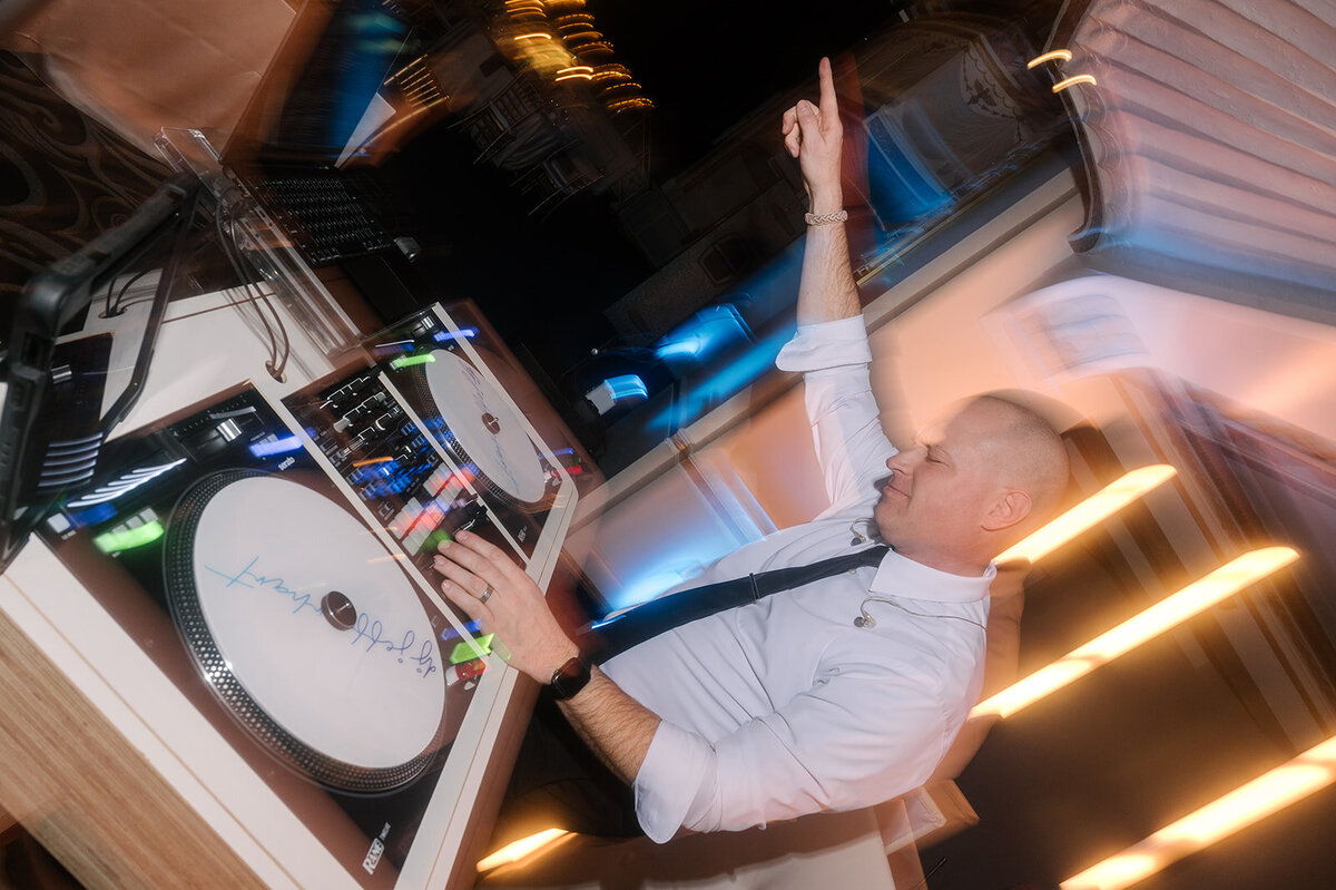 jeffrey-erhart-wedding-dj-mystic-river-entertainment-boston