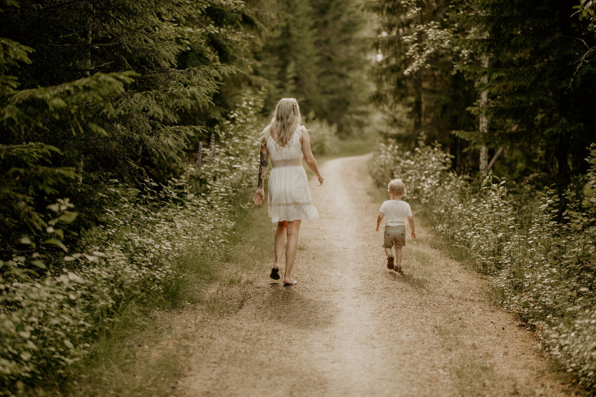 Fotografieravhanna-familjefotografering-Umeå_32-4