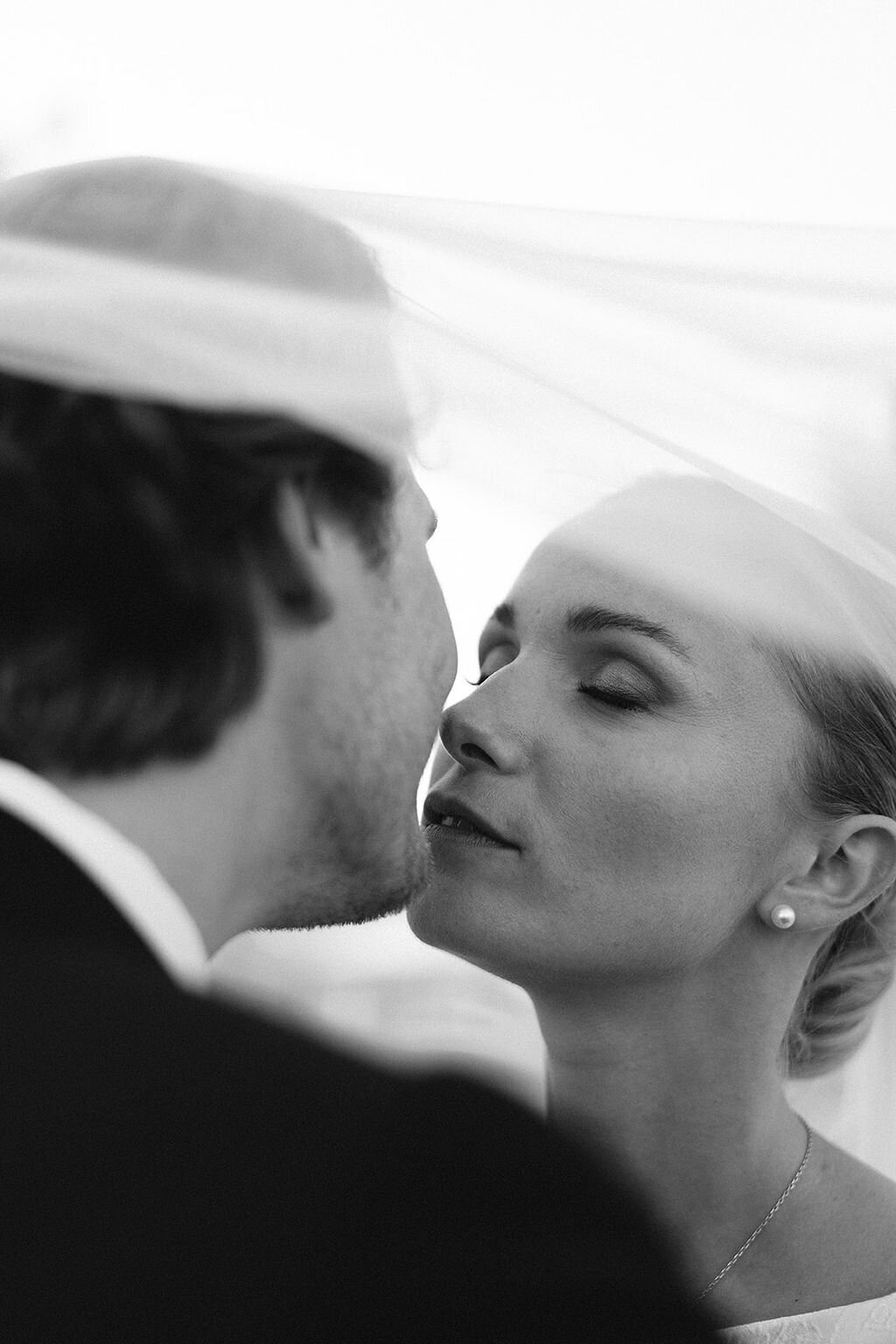 seance-photo-couple-mariage-elegant-loire-atlantique12