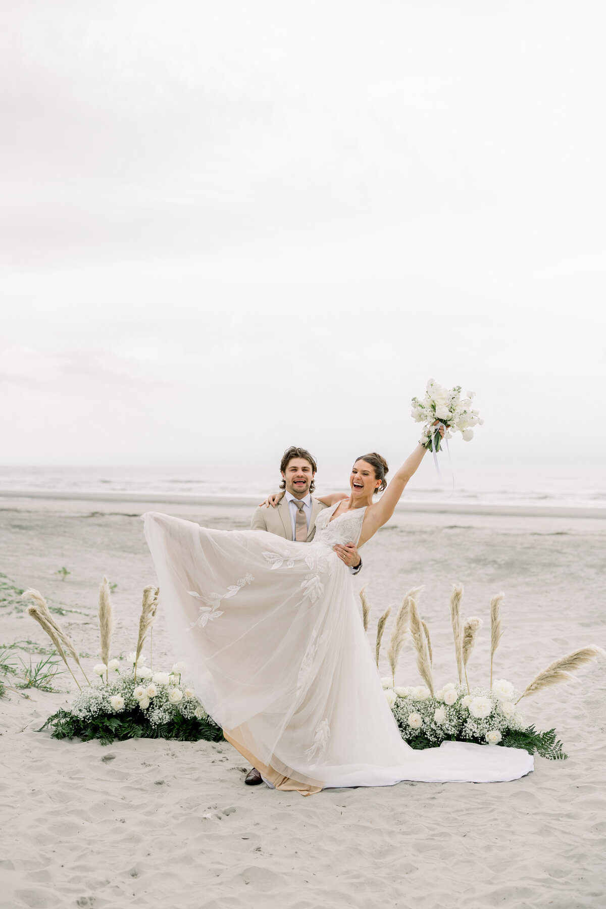 05.29.2025-Charleston-Beach-Elopement-Photos-by-Elizabeth-Ladean-Photography-0029