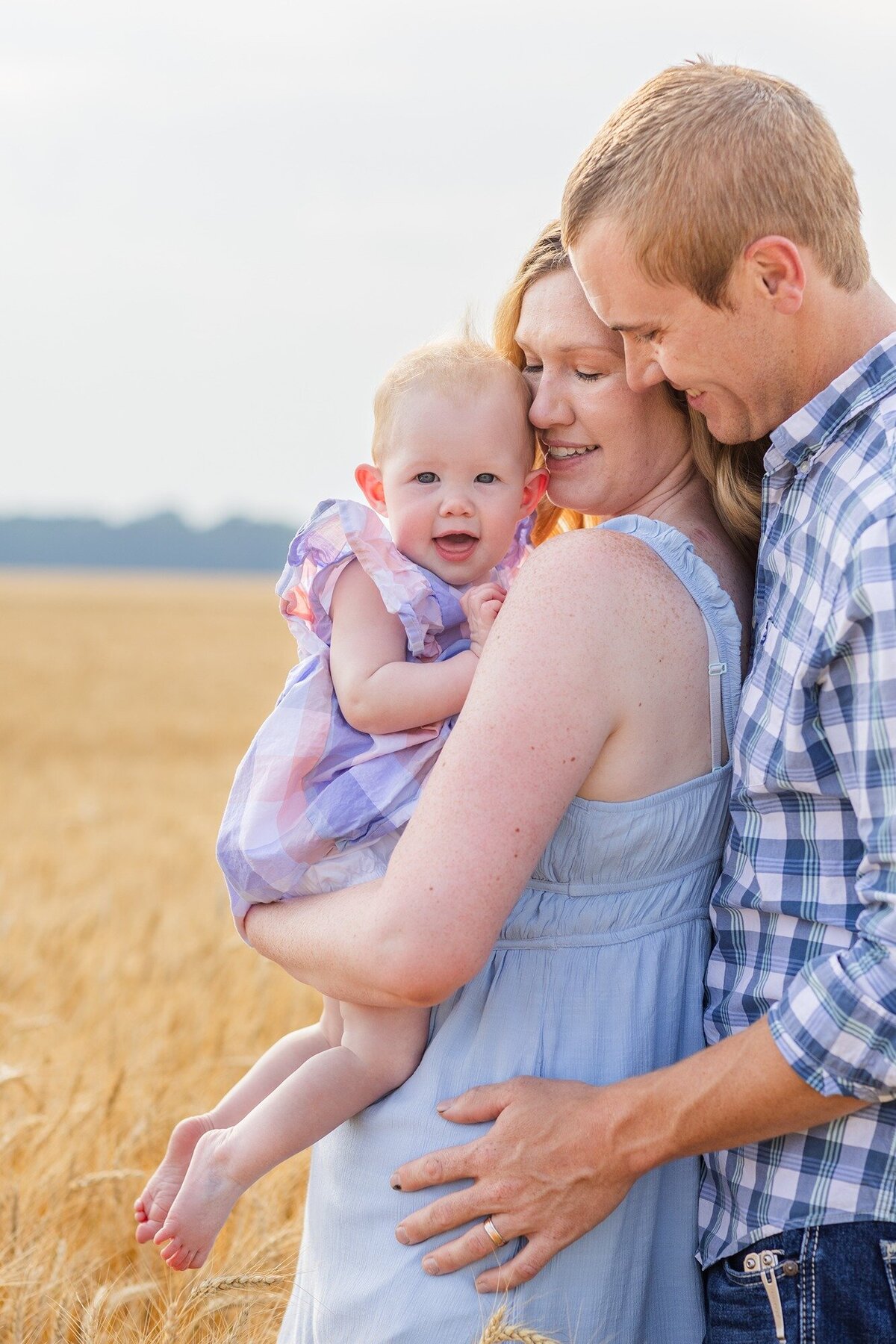 eakin-ohio-family-of-three-field-photos-2