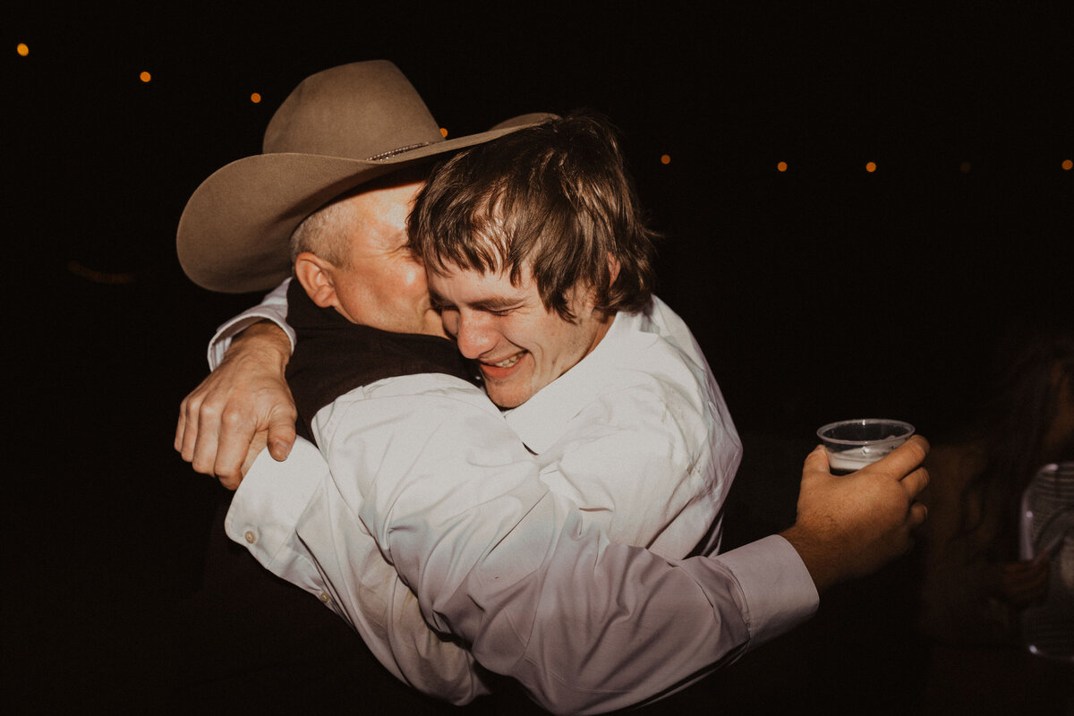 McAlisterWeddingReception_KenzieReiss_KenzieCaptures_JoplinMOWeddingPhotographer-258