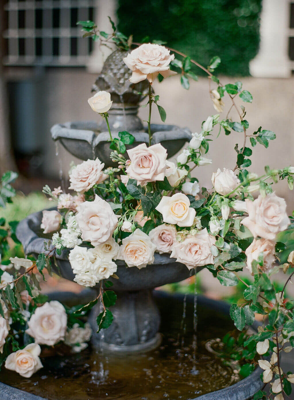 molly-luke-wedding-floral-installation-st-regis-dc-springvale-floral-6