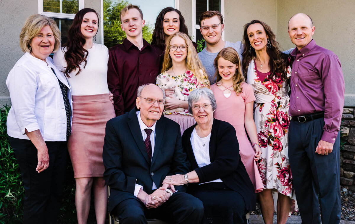 Extended family gathers for Prescott family photos