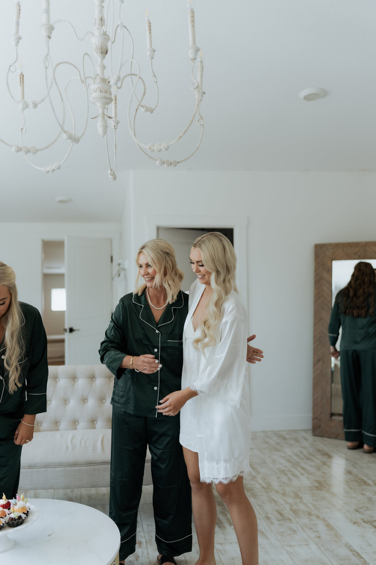 pile-wedding-59
