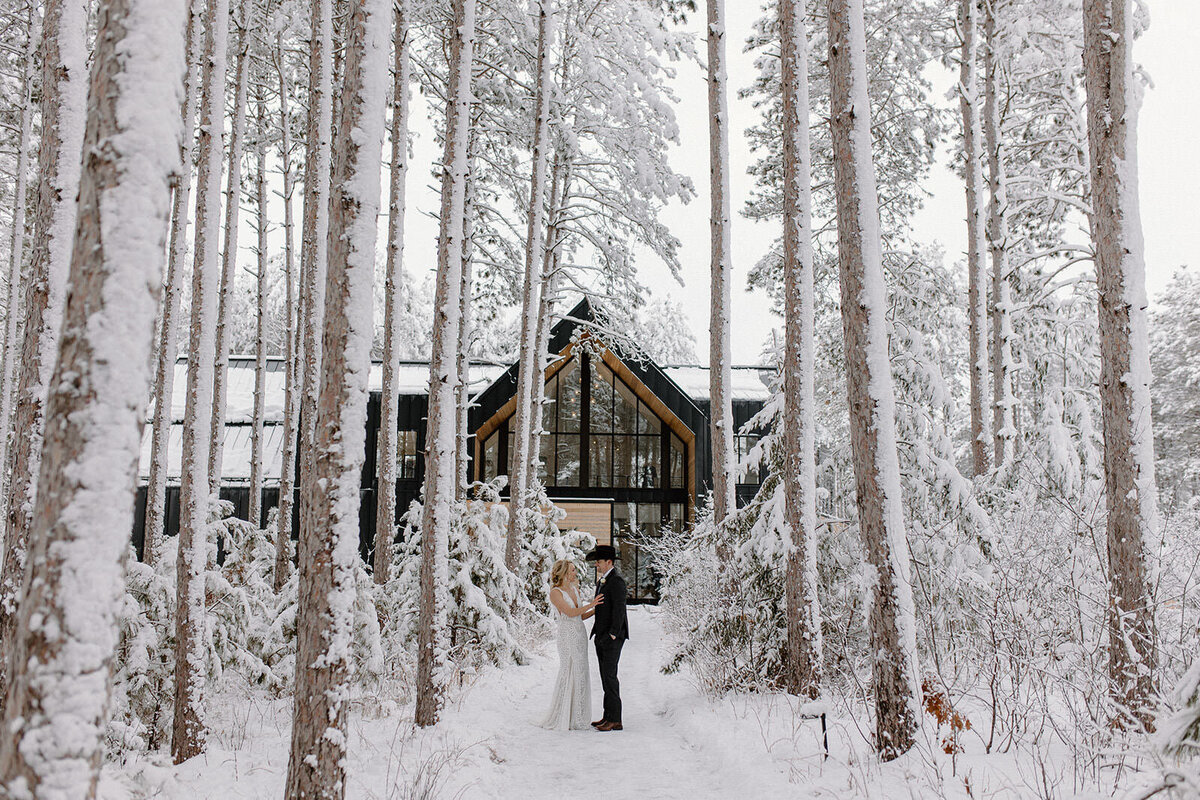 Pinewood Events - Minnesota Modern Nature Inspired Venue - Winter @itsMollySheppard - 5