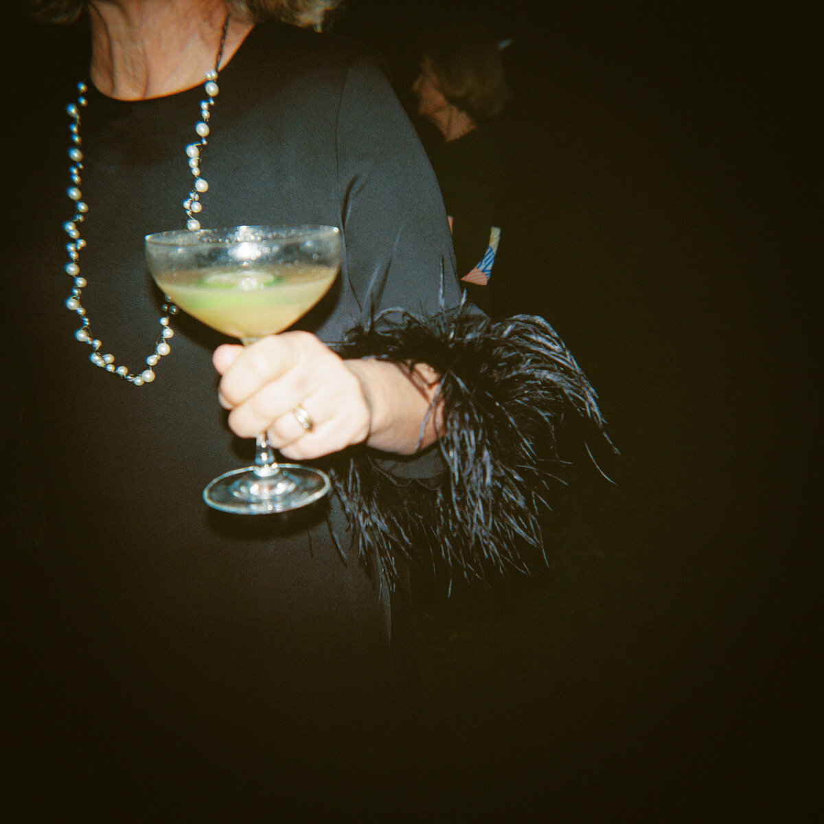 2312-emma-tristan-wedding-charleston-lowndes-grove-1005