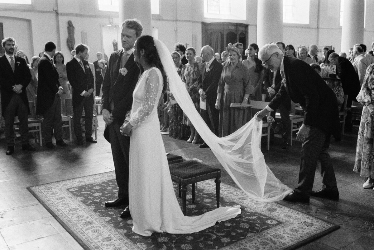 101-Olivia_Poncelet-Film-Photographer-Mariage-Chateau-de-la-Rocq-RH-WEB-72