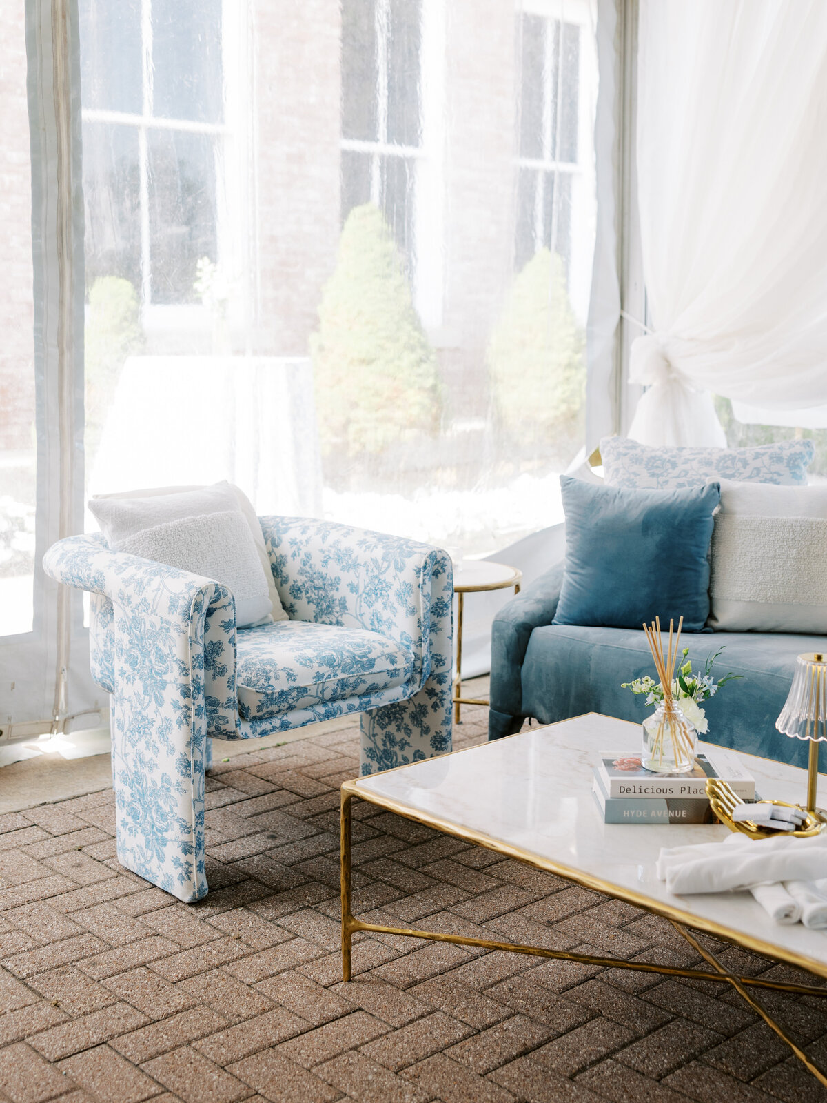 Arkansas Inn at Carnall Hall Wedding | Shalae Byrd-72