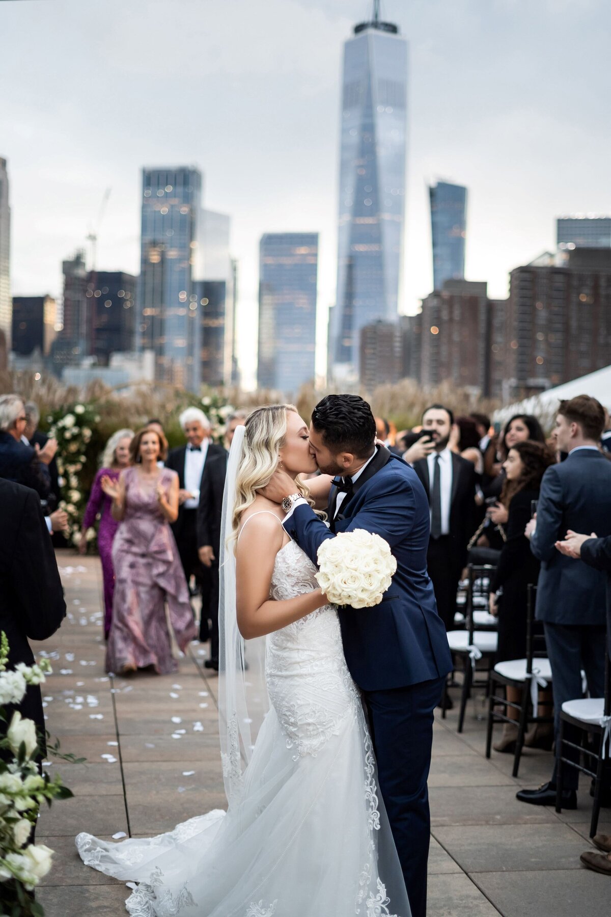 emma-cleary-new-york-nyc-wedding-photographer-videographer-venue-tribeca-rooftop-9